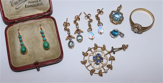 Mixed gold jewellery